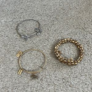🟥 Alex and ani bundle